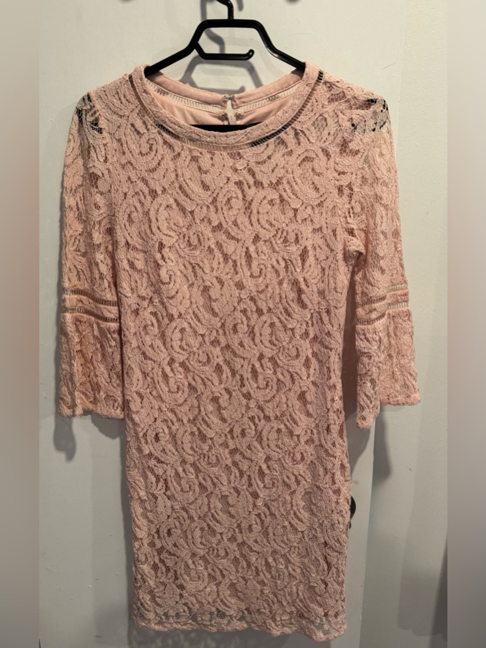 Adrianna Papell lace sheath mini dress party puff sleeve pink wedding boho 4